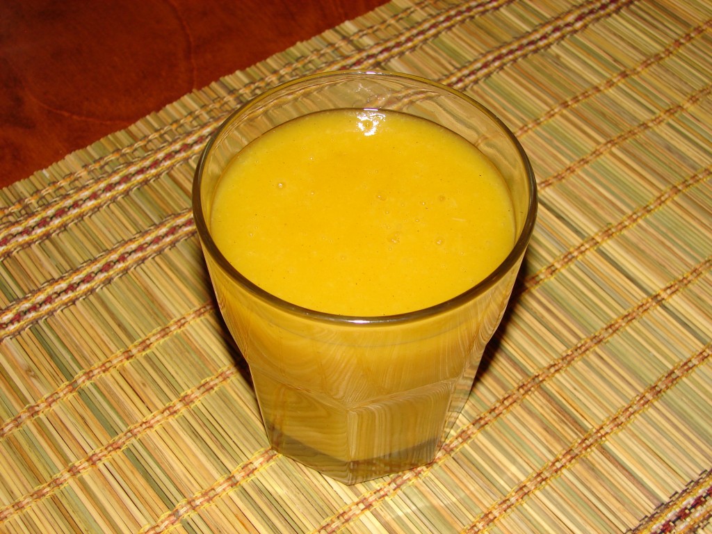 Mango_kokteilis