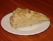 Torte "Veldzējošā krēmšnite"